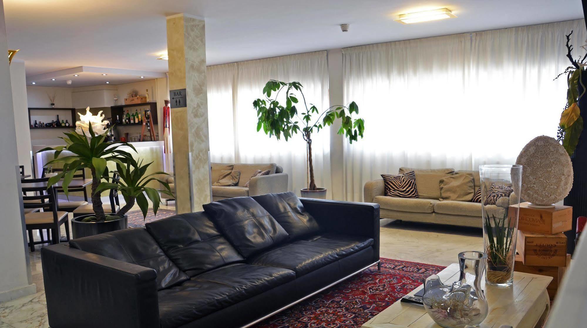 Tiffany Hotel Marina di Massa