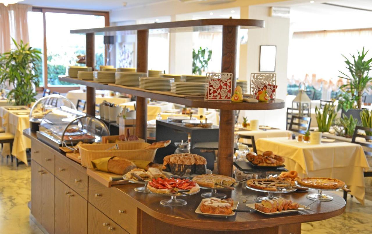 Tiffany Hotel 3*